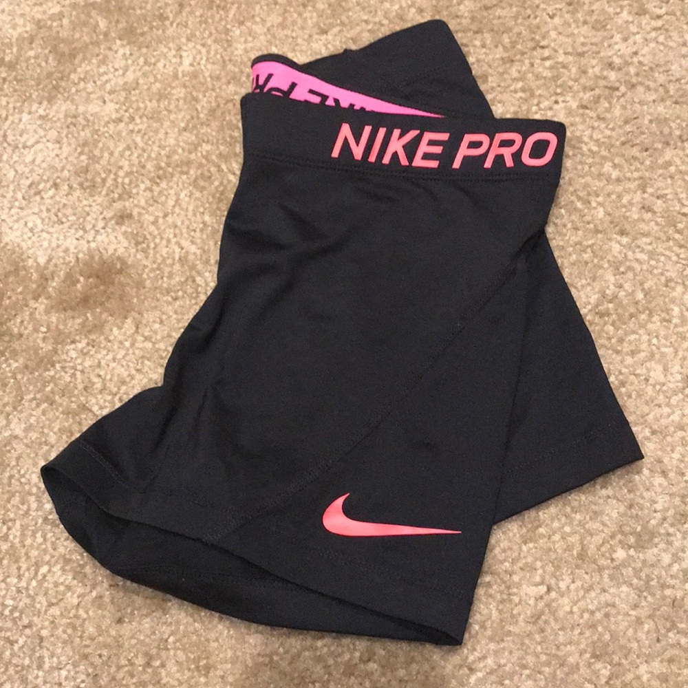Nike Pro 3”